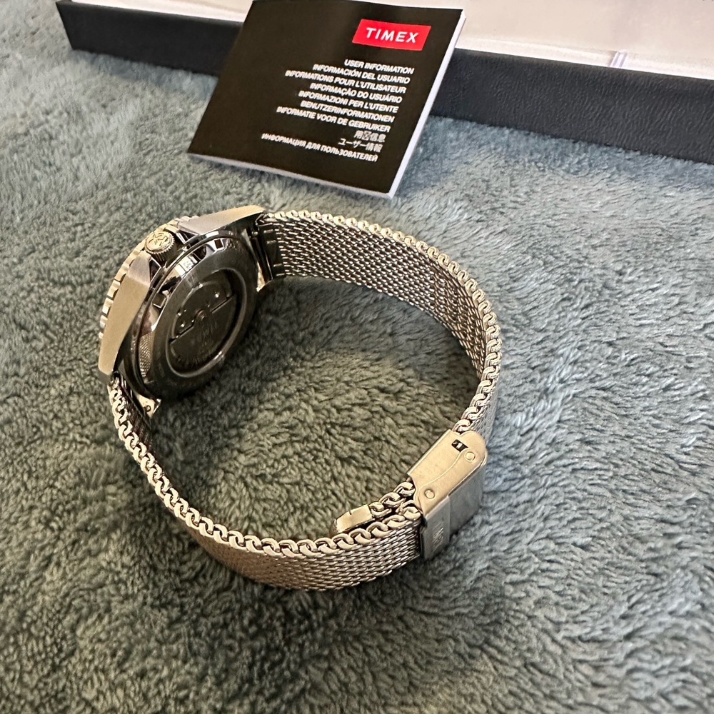 Timex Watch - Picture 5 of 9